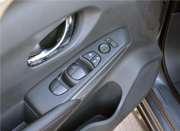 蓝鸟 2020款 1.6L CVT智联智酷版 车厢座椅   门窗控制