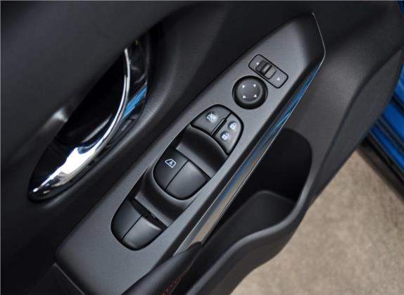 蓝鸟 2020款 1.6L CVT智联高能版 车厢座椅   门窗控制
