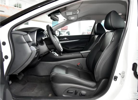 西玛 2016款 2.5L XE 精英版 车厢座椅   前排空间