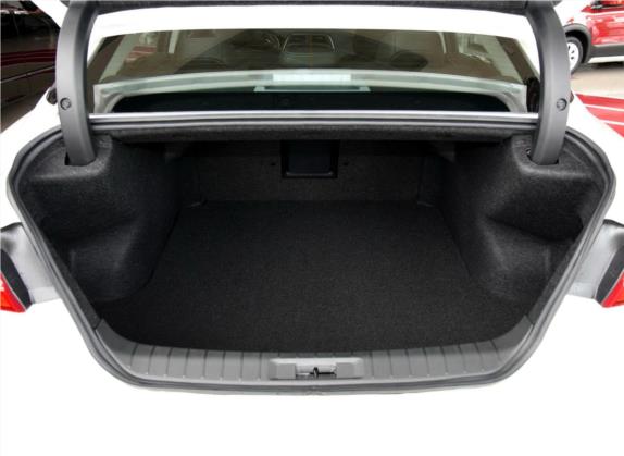 西玛 2016款 2.5L XE 精英版 车厢座椅   后备厢
