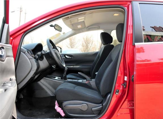 骐达TIIDA 2011款 1.6L 手动舒适型 车厢座椅   前排空间