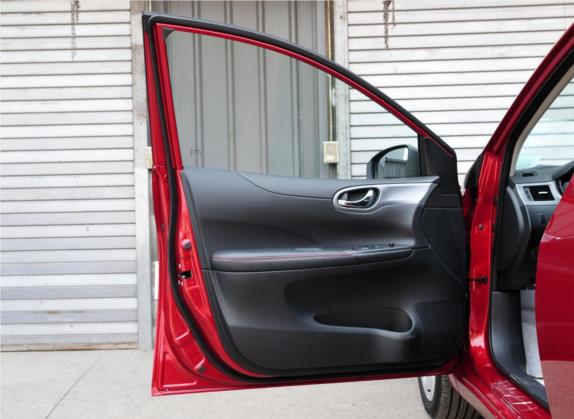 骐达TIIDA 2011款 1.6T M-CVT致酷版 车厢座椅   前门板