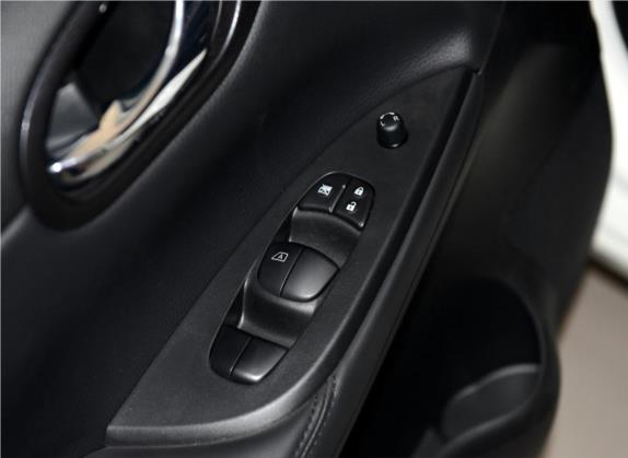 骐达TIIDA 2014款 1.6L CVT智能型 车厢座椅   门窗控制