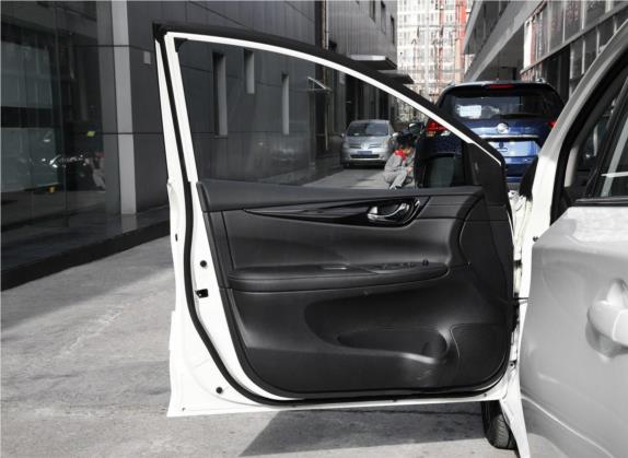 骐达TIIDA 2019款 1.6L CVT智尊版 国V 车厢座椅   前门板