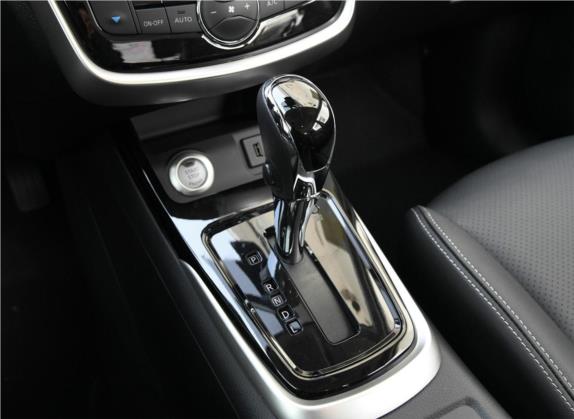 骐达TIIDA 2019款 1.6L CVT智尊版 国V 中控类   挡把