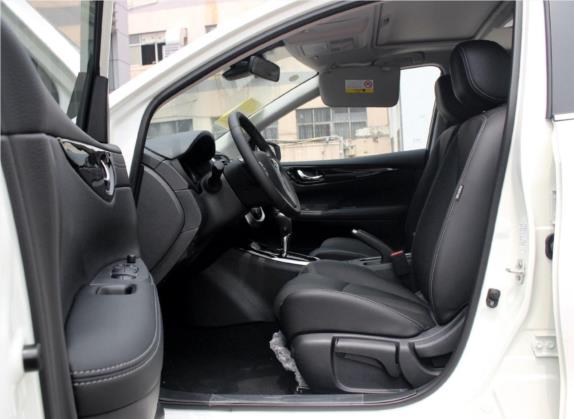 骐达TIIDA 2019款 1.6L CVT智尊版 国VI 车厢座椅   前排空间