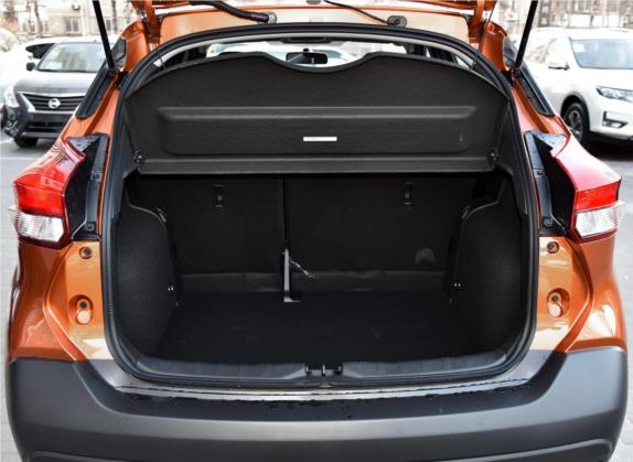 劲客 2017款 1.5L 手动酷动版 车厢座椅   后备厢