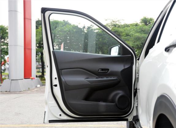 劲客 2019款 1.5L 手动酷动版 车厢座椅   前门板