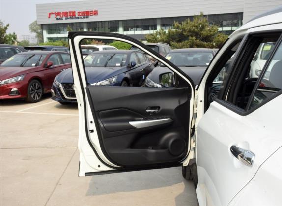 劲客 2019款 1.5L CVT智联尊享版 车厢座椅   前门板
