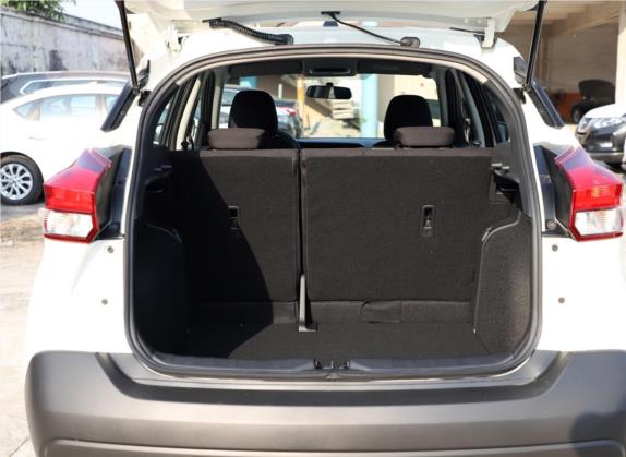 劲客 2020款 1.5L XE 手动酷动版 车厢座椅   后备厢