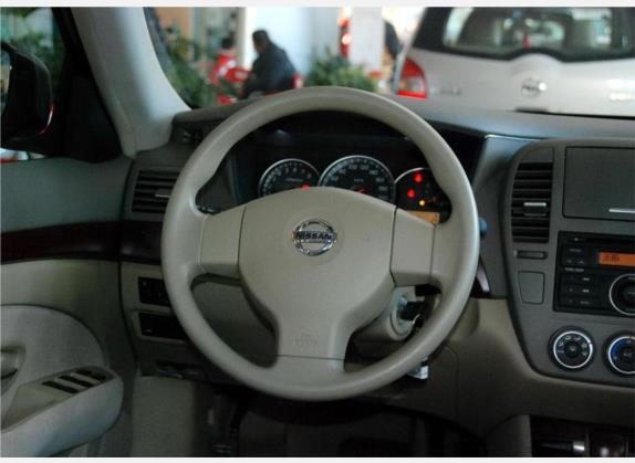 轩逸 2008款 1.6XE 舒适版 中控类   驾驶位