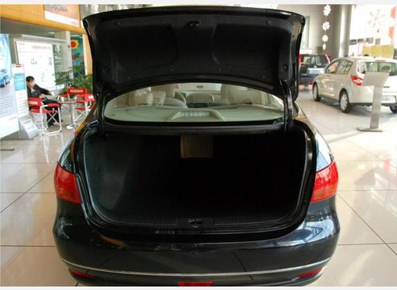 轩逸 2008款 1.6XE 舒适版 车厢座椅   后备厢