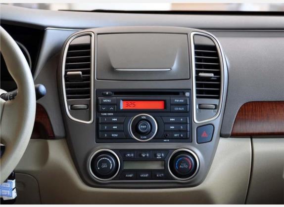轩逸 2009款 1.6XE 手动舒适版 中控类   中控台