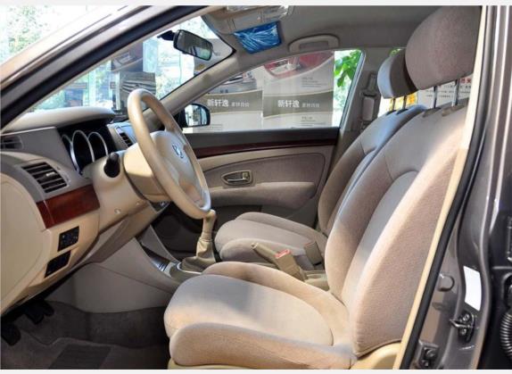 轩逸 2009款 1.6XE 手动舒适版 车厢座椅   前排空间