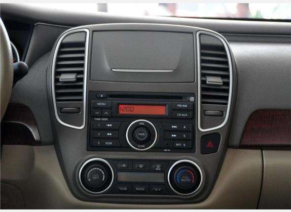 轩逸 2009款 1.6XL 自动豪华天窗版 中控类   中控台