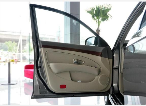 轩逸 2009款 1.6XL 自动豪华天窗版 车厢座椅   前门板