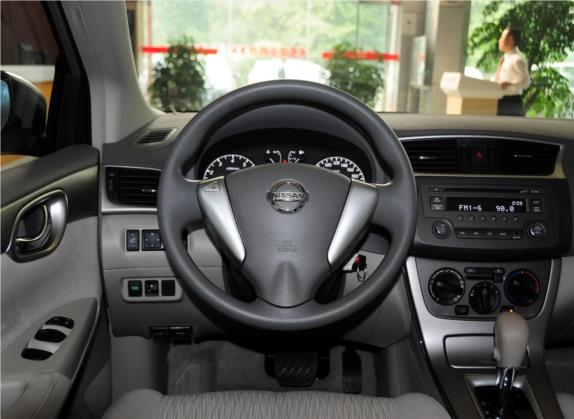 轩逸 2012款 1.6XE CVT舒适版 中控类   驾驶位