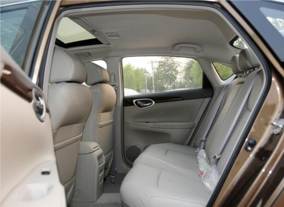 轩逸 2012款 1.6XL CVT豪华版 车厢座椅   后排空间