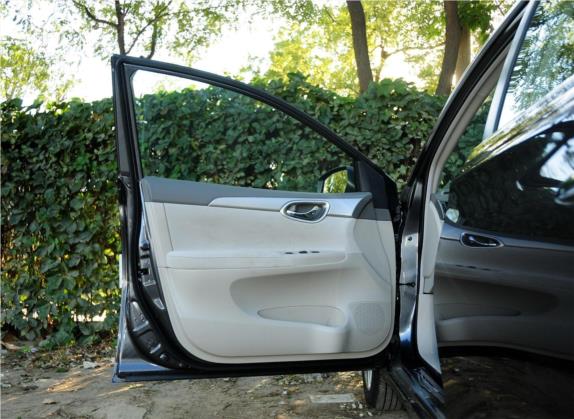 轩逸 2012款 1.8XE CVT舒适版 车厢座椅   前门板