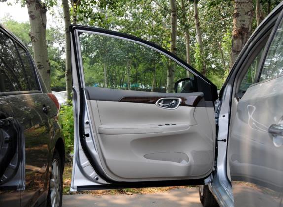 轩逸 2012款 1.8XL CVT豪华版 车厢座椅   前门板