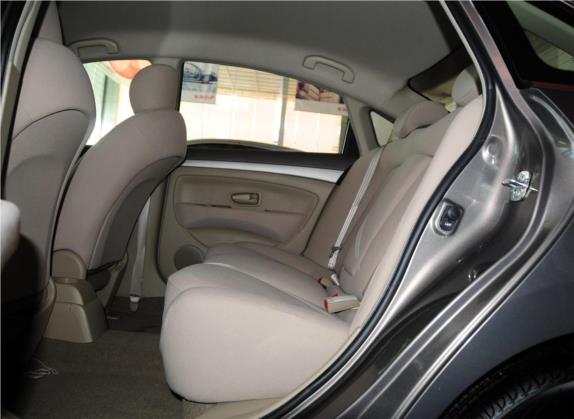 轩逸 2012款 经典 1.6XE 自动舒适版 车厢座椅   后排空间