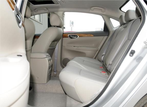 轩逸 2014款 1.6XV CVT尊享版 车厢座椅   后排空间