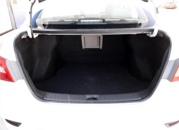 轩逸 2016款 1.8XV CVT智尊版 车厢座椅   后备厢