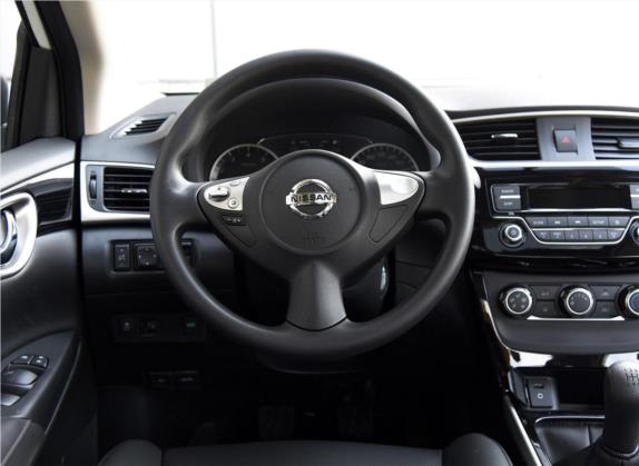 轩逸 2016款 1.6XL 手动豪华版 中控类   驾驶位