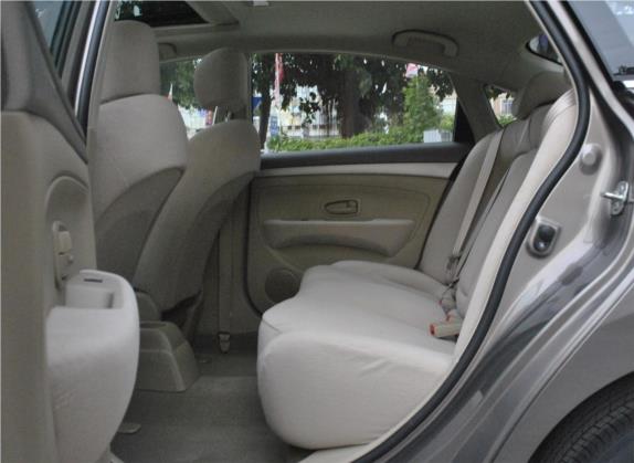 轩逸 2016款 经典 1.6XE 手动领先版 车厢座椅   后排空间
