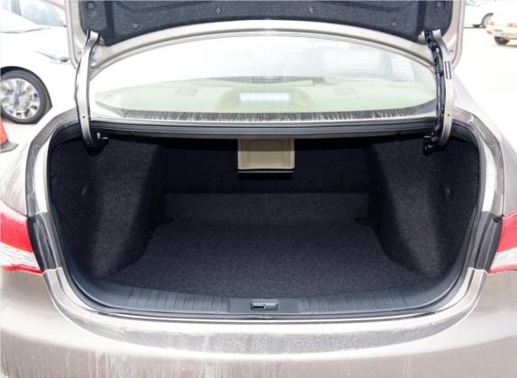 轩逸 2016款 经典 1.6XE 自动舒适版 车厢座椅   后备厢