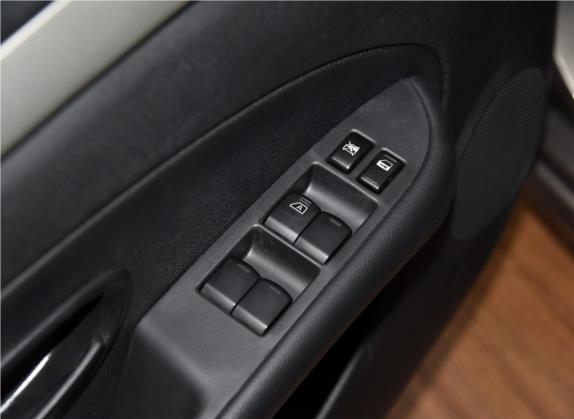 轩逸 2018款 经典 1.6XE+ CVT豪华版 车厢座椅   门窗控制