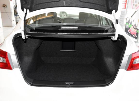 轩逸 2018款 1.6XV+ CVT智尊版 车厢座椅   后备厢