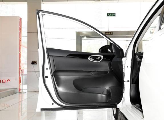 轩逸 2018款 1.6XV+ CVT智尊版 车厢座椅   前门板