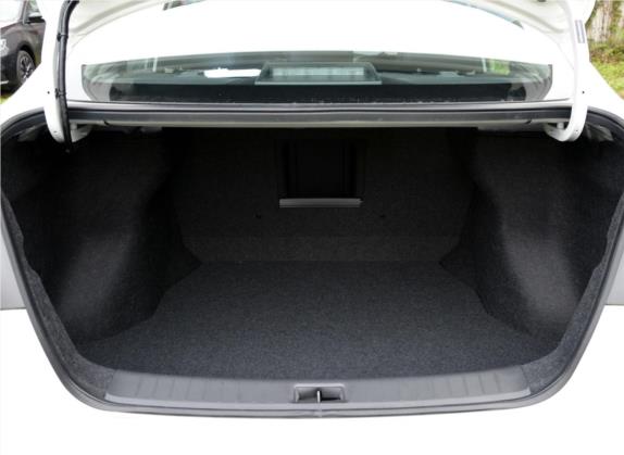 轩逸 2018款 1.8XV CVT智尊版 车厢座椅   后备厢