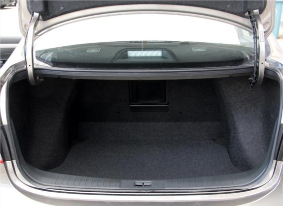 轩逸 2019款 经典 1.6XE+ 手动智联领先版 车厢座椅   后备厢