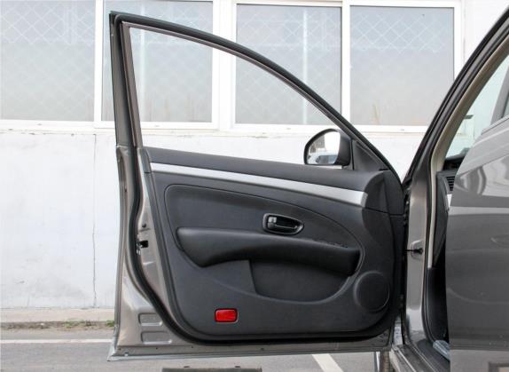 轩逸 2019款 经典 1.6XE+ 手动智联领先版 车厢座椅   前门板