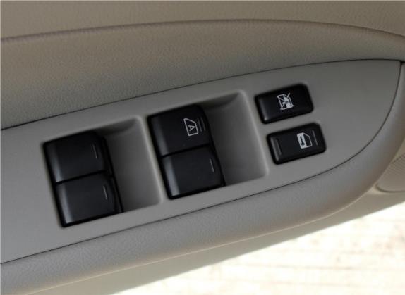 轩逸 2019款 经典 1.6XE+ 手动智联豪华版 车厢座椅   门窗控制