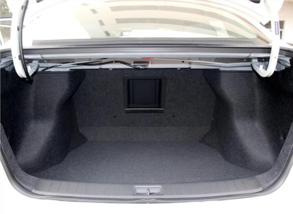 轩逸 2019款 1.8XV CVT智联智尊版 国V 车厢座椅   后备厢
