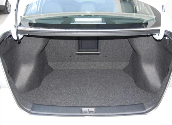 轩逸 2019款 1.6XL 手动豪华版 国V 车厢座椅   后备厢