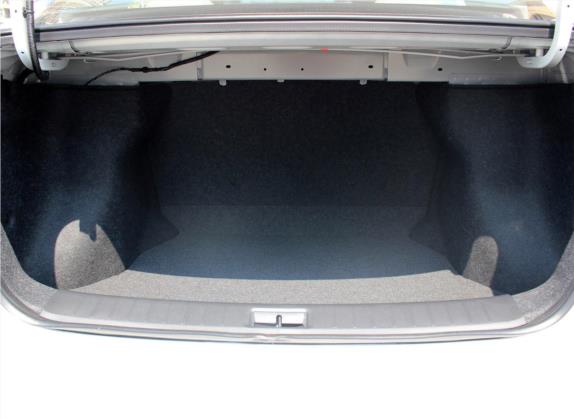 轩逸 2019款 1.6XE CVT舒适版 国VI 车厢座椅   后备厢