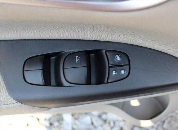 轩逸 2019款 1.6XE CVT舒适版 国VI 车厢座椅   门窗控制