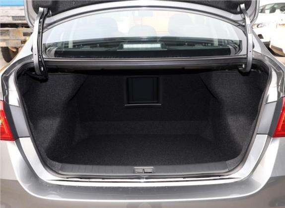 轩逸 2019款 经典 1.6XL 手动豪华版 车厢座椅   后备厢