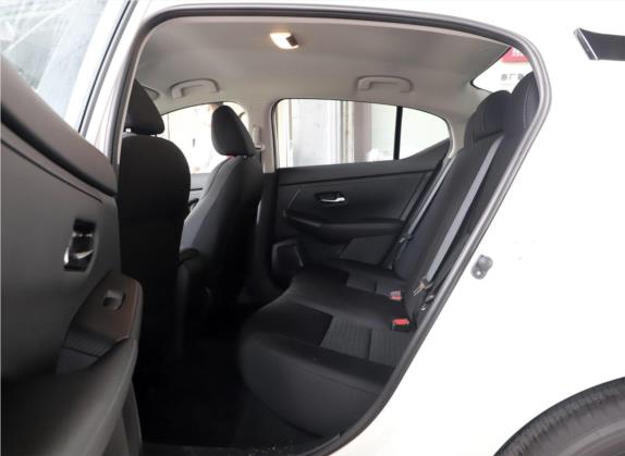 轩逸 2020款 1.6L XE CVT舒享版 车厢座椅   后排空间