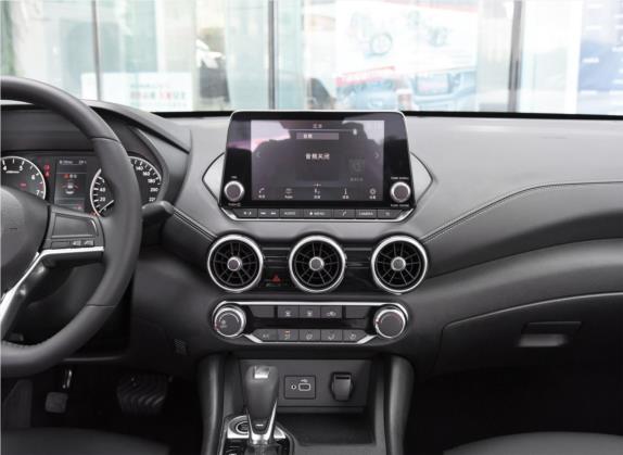 轩逸 2020款 1.6L XL CVT悦享版 中控类   中控台