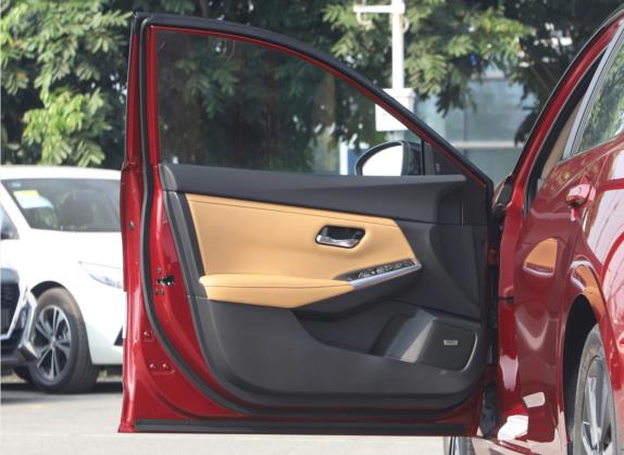 轩逸 2022款 电驱版e-POWER 超豪华Ultra 车厢座椅   前门板
