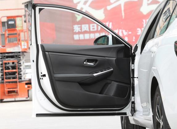 轩逸 2022款 1.6L XL CVT悦享版 车厢座椅   前门板