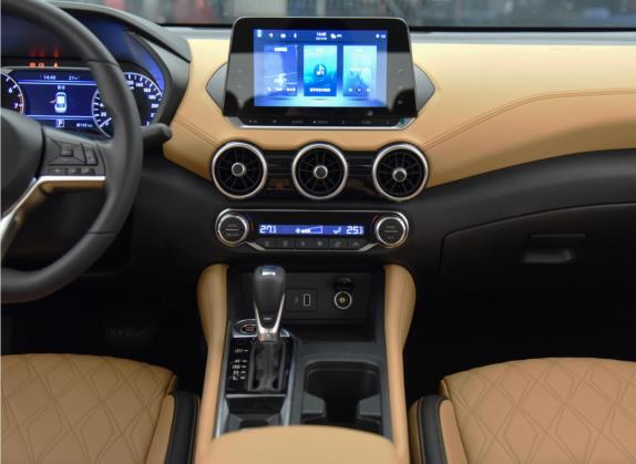 轩逸 2022款 1.6L TOP CVT奢享版 中控类   中控台