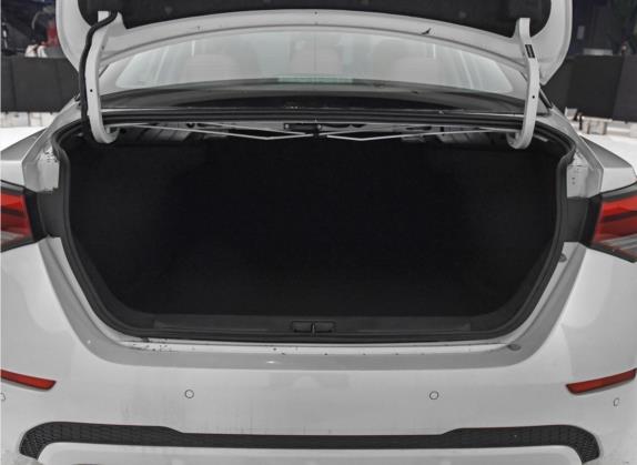 轩逸 2022款 1.6L TOP CVT奢享版 车厢座椅   后备厢