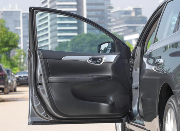 轩逸 2022款 经典 1.6XE CVT舒适版 车厢座椅   前门板
