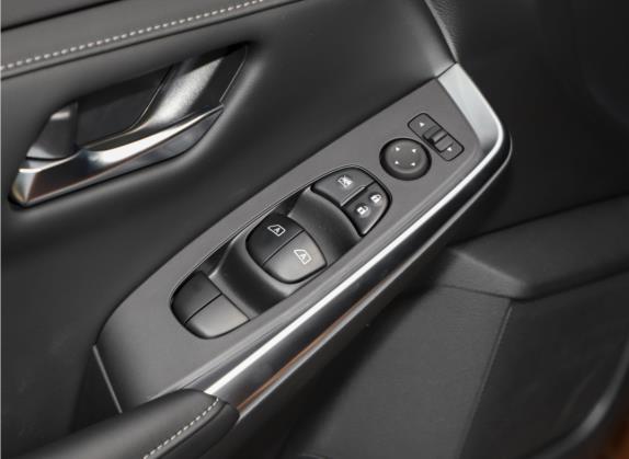 轩逸 2022款 电驱版e-POWER 超智联PLUS 车厢座椅   门窗控制